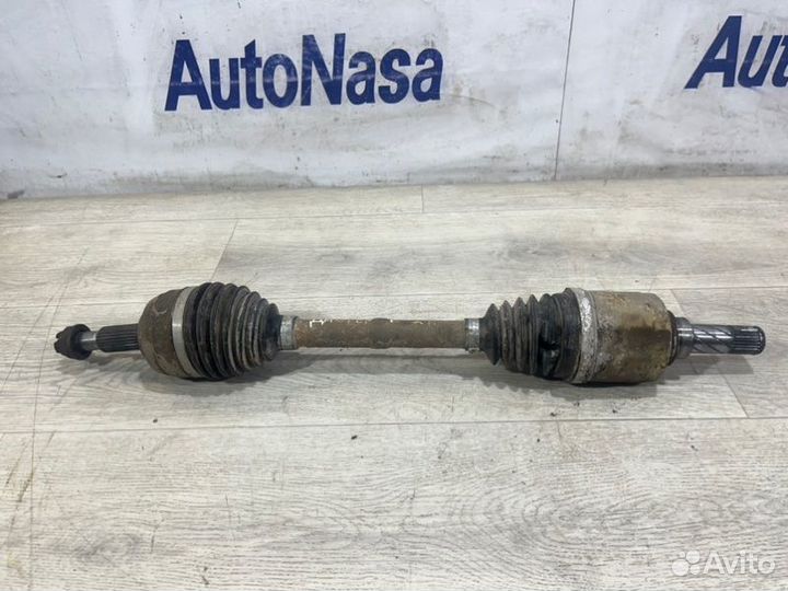 Полуось передний левый Renault Duster универсал