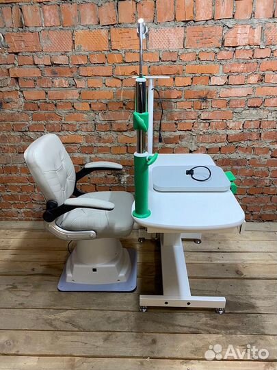 Рабочее место врача офтальмолога, оптометриста