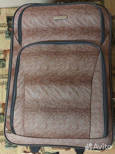 Чемодан на колесах бу большой