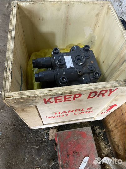 Поворотный редукторvolvo140запчасти на Tayuota 200