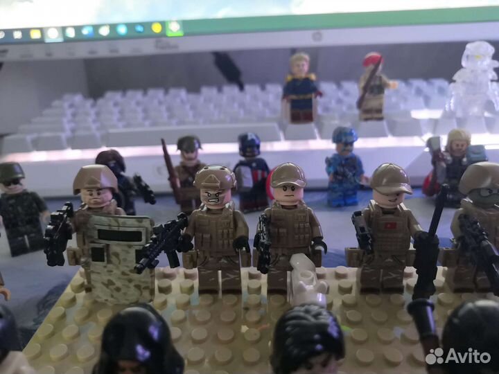 Lego человечки