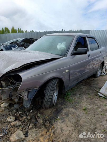 Лада Приора в разборе. Авторазборка
