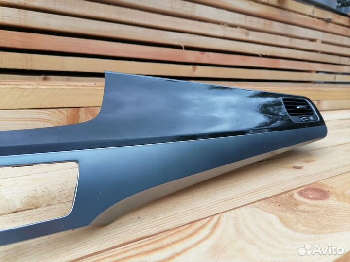 Hyundai Equus 2 Накладка торпедо правая под дерево