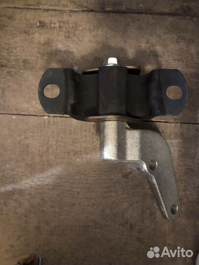 Подушка двигателя задняя часть ваз 2110