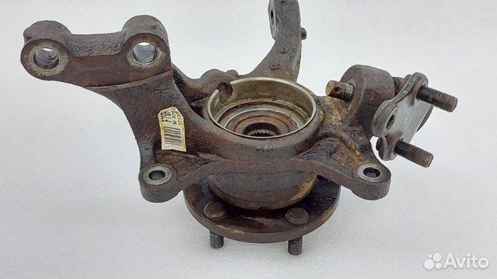 Кулак поворотный передний правый Toyota Camry XV50