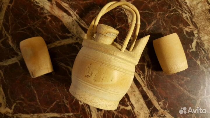 Чайник из секции бамбука и набор пиал для чая