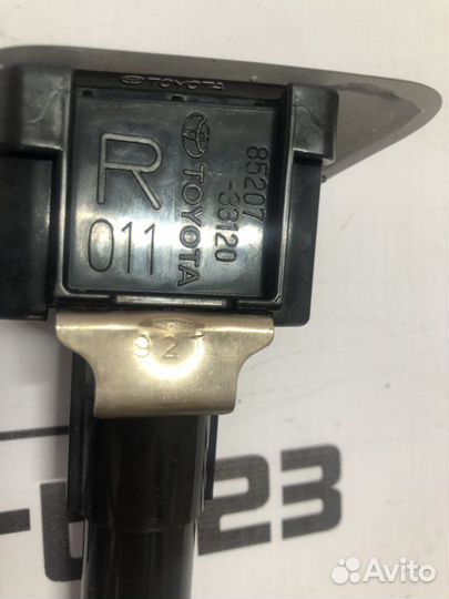 Форсунка омывателя фары Toyota Camry V70