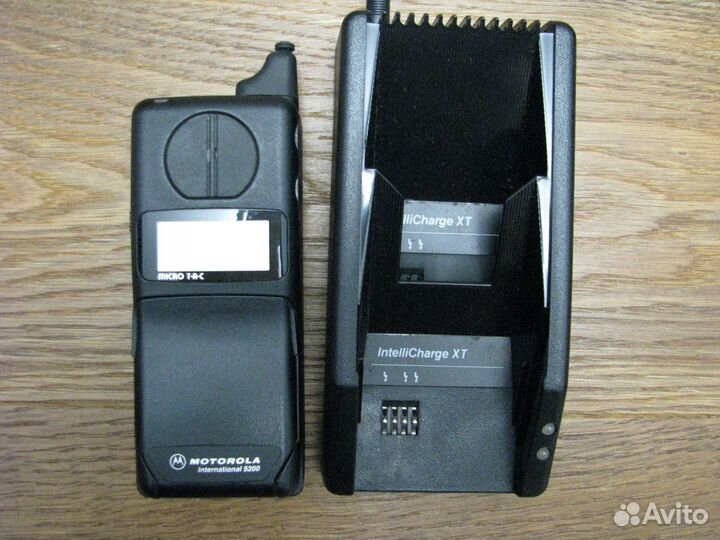 Motorola International 8900