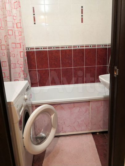 2-к. квартира, 60 м², 8/10 эт.