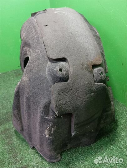 Подкрылок задний левый Toyota Verso R2 2009