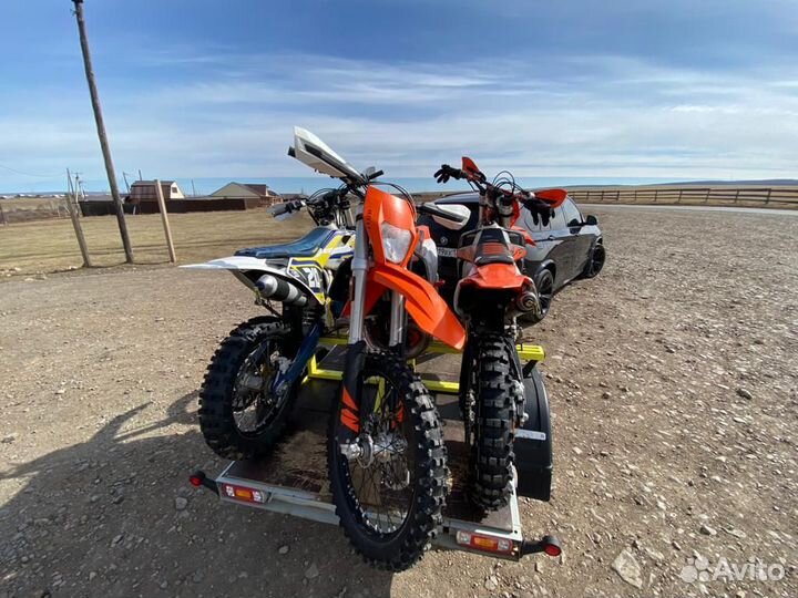 Мото лавка в легковой прицеп и фургоны