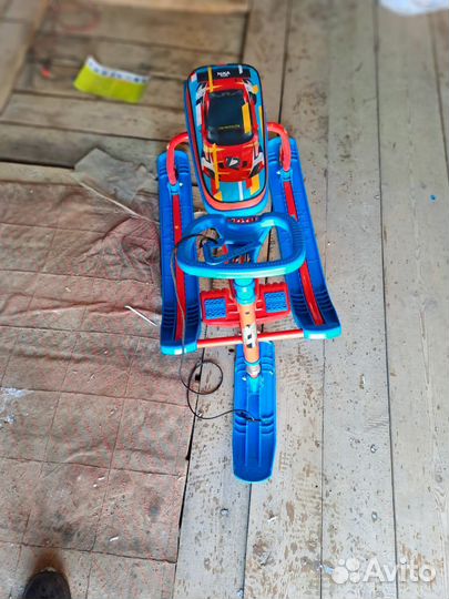 Детский снегокат с ручкой