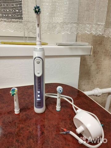 Зубная щетка oral b новая