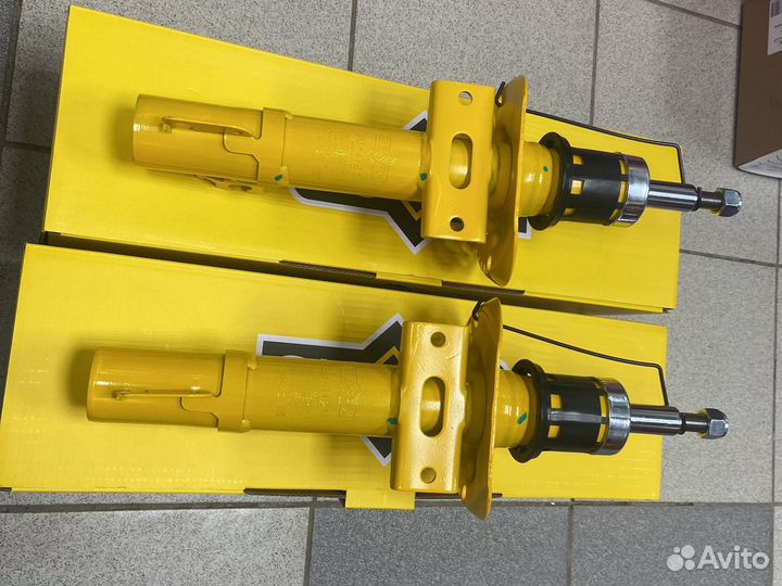 Передние амортизаторы vw polo rapid за 2 шт
