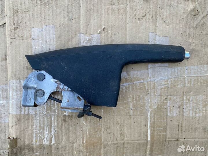 Ручной тормоз SKoda Fabia 2