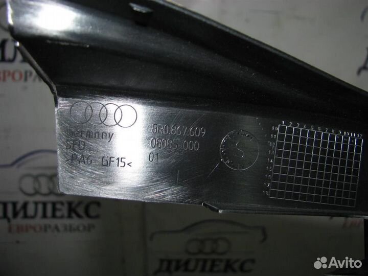 Накладка двери передней левой Audi Q5