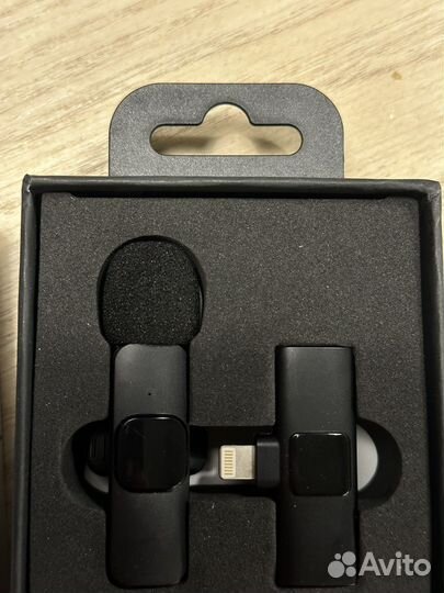 Беспроводная петличка для iPhone