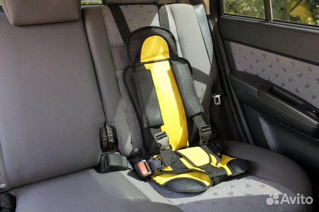 Бескаркасное автокресло детское