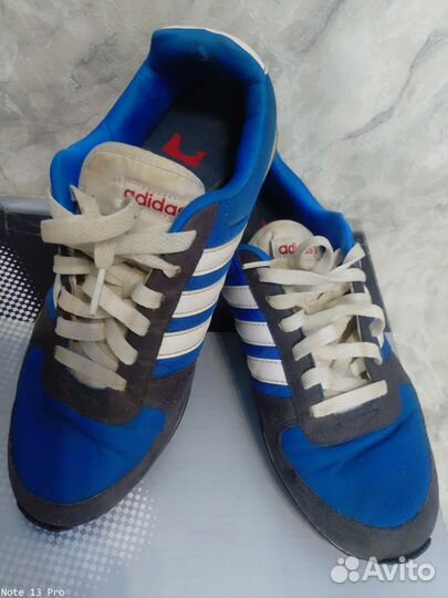 Спортивная обувь