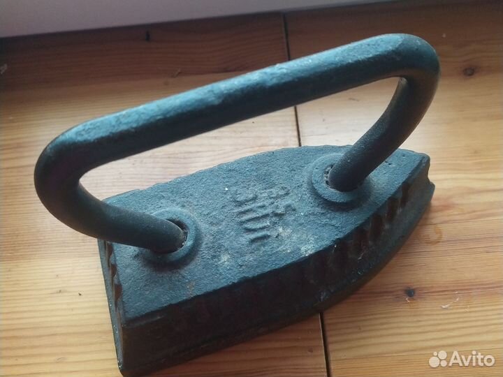 Старый утюг железный 3,5