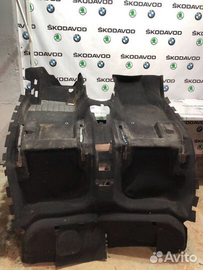 Напольное покрытие Skoda Octavia A5 (1Z) 1.6 BSE