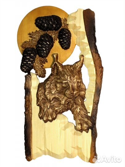 Резное панно из дерева 
