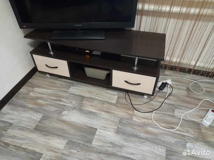 Тумба под телевизор бу