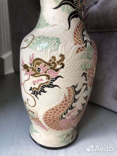 Композиция ваза с цветами вьетам раритет