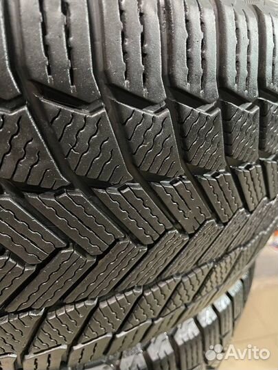 Michelin X-Ice Snow SUV 275/50 R20 113T