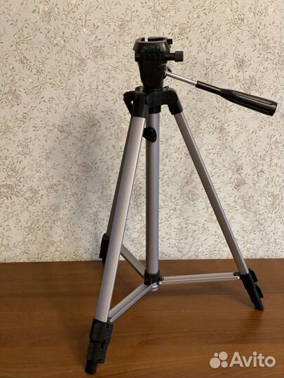 Штатив для фотоаппарата профессиональный