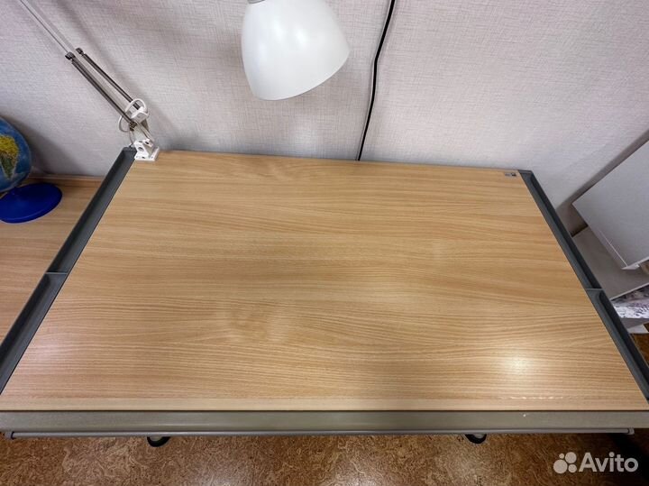 Растущая парта moll + тумбочка moll