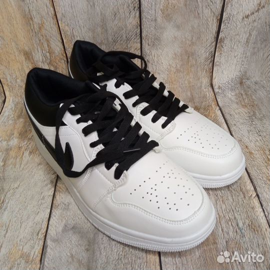 Кроссовки мужские 44 размер новые