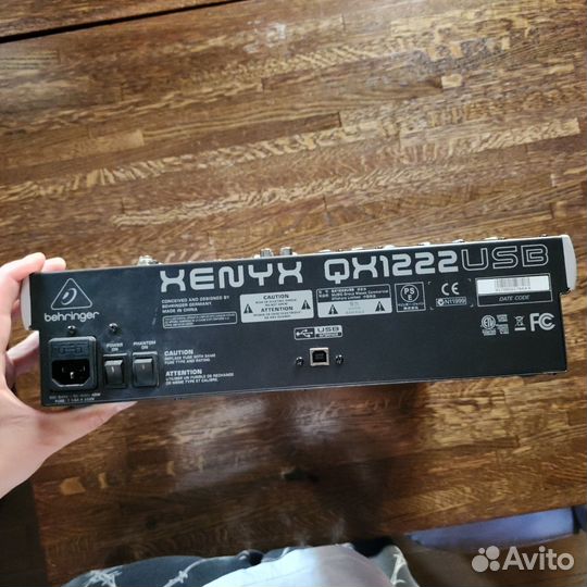 Продам микшерный пульт Behringer Xenyx QX1222 USB