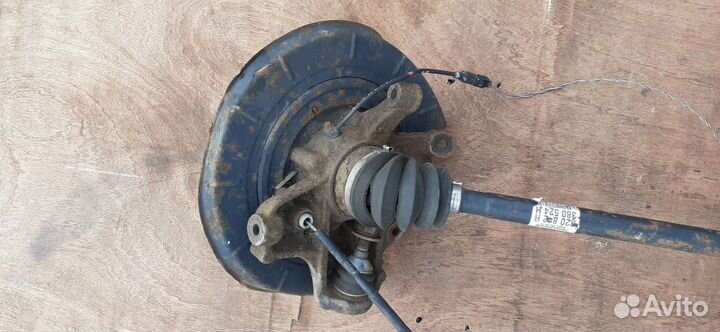 Кулак задний Mercedes-Benz GL-Класс X164 W164 2009