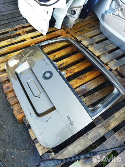 Крышка багажника Skoda Yeti 09-13