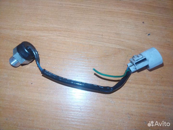 Датчик тахометра toyota