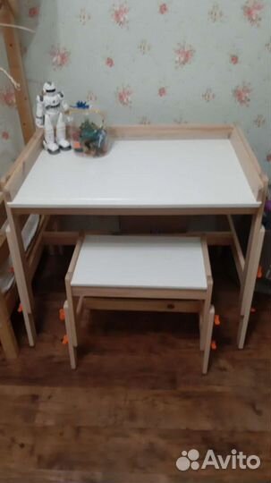 Письменный стол IKEA