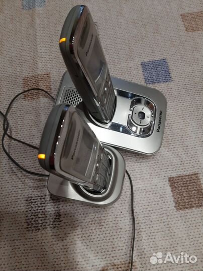 Радиотелефон panasonic с двумя трубками