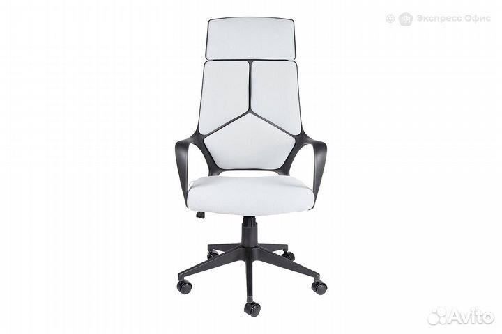 Кресло для руководителя IQ black