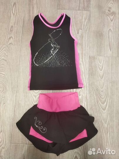 Форма для занятий гимнастики, танцев