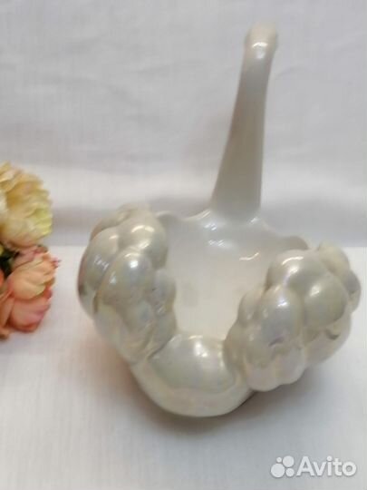 Статуэтка лебедь Украина