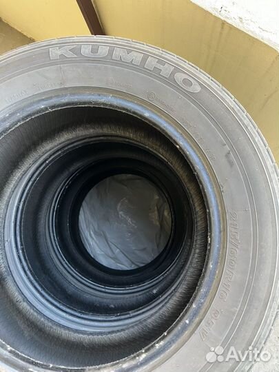 Kumho Road Venture HT 824 215/60 R16