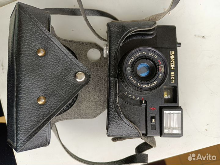 Плёночный фотоаппарат Эликон 35 см