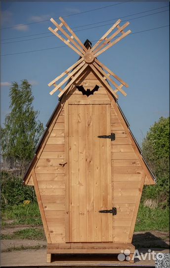 Уличный туалет деревянный BLU784
