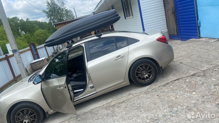 Автобокс на крышу