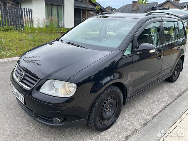 Накладка на пороги Volkswagen Touran MK1