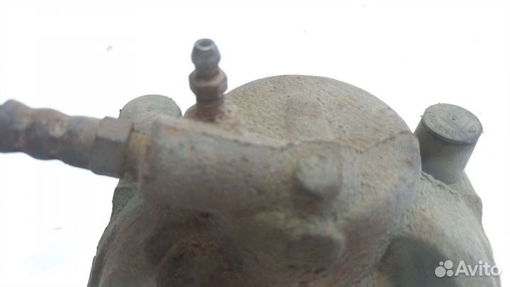 Суппорт передний правый Ford Mondeo 4