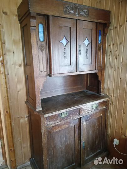Продается дубовый буфет