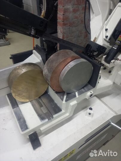 Резка металла на ленточной пиле и не только