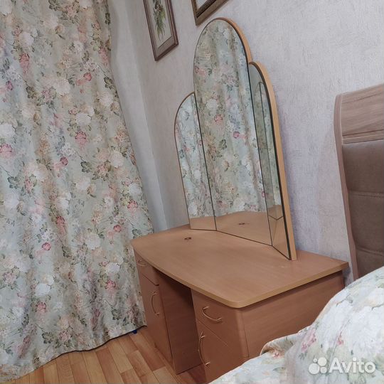 Трюмо трельяж с зеркалом бу